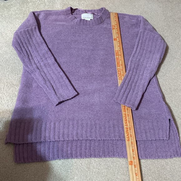 2 soft sweaters - Picture 4 of 5